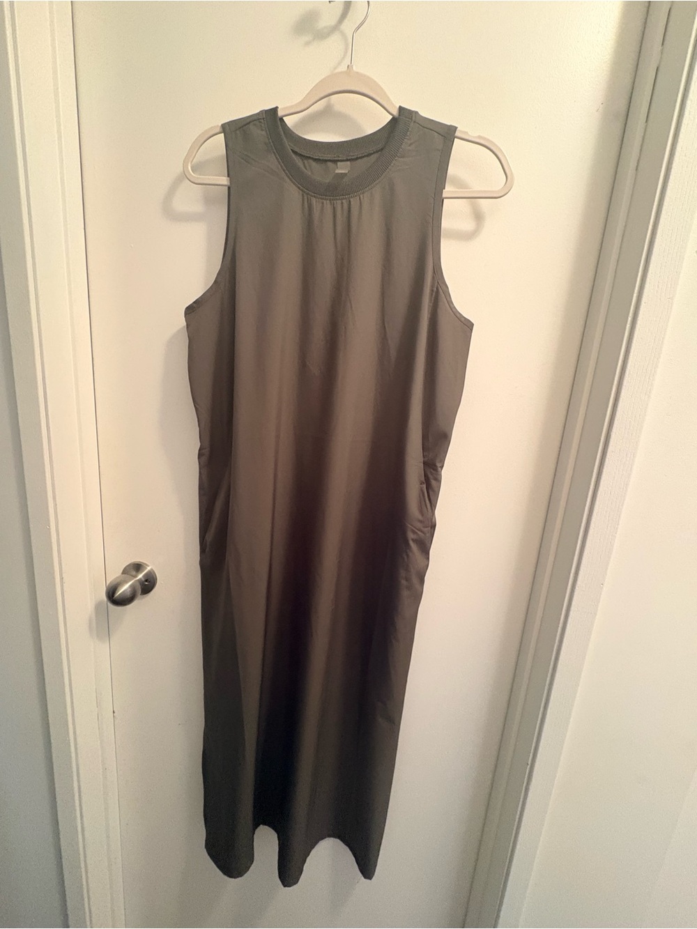 HYBA Dress Crewneck Olive Green Sleeveless Maxi Dress